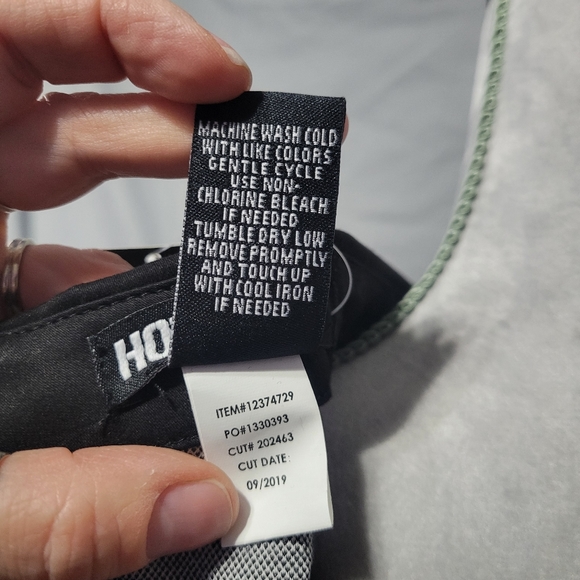 Hot Topic Black & White Plaid Shift Dress with Skull Pins Collar NWT - Picture 7 of 7